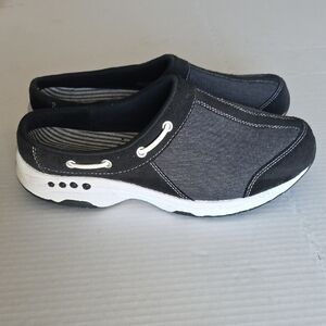 Easy Spirit Blue and White Women's Slip-On Sneakers